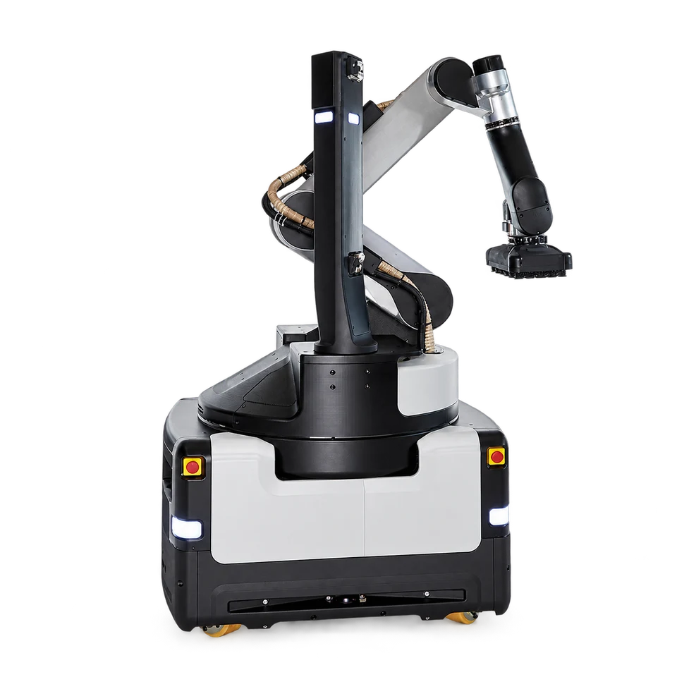 Studio portrait of Boston Dynamics Stretch