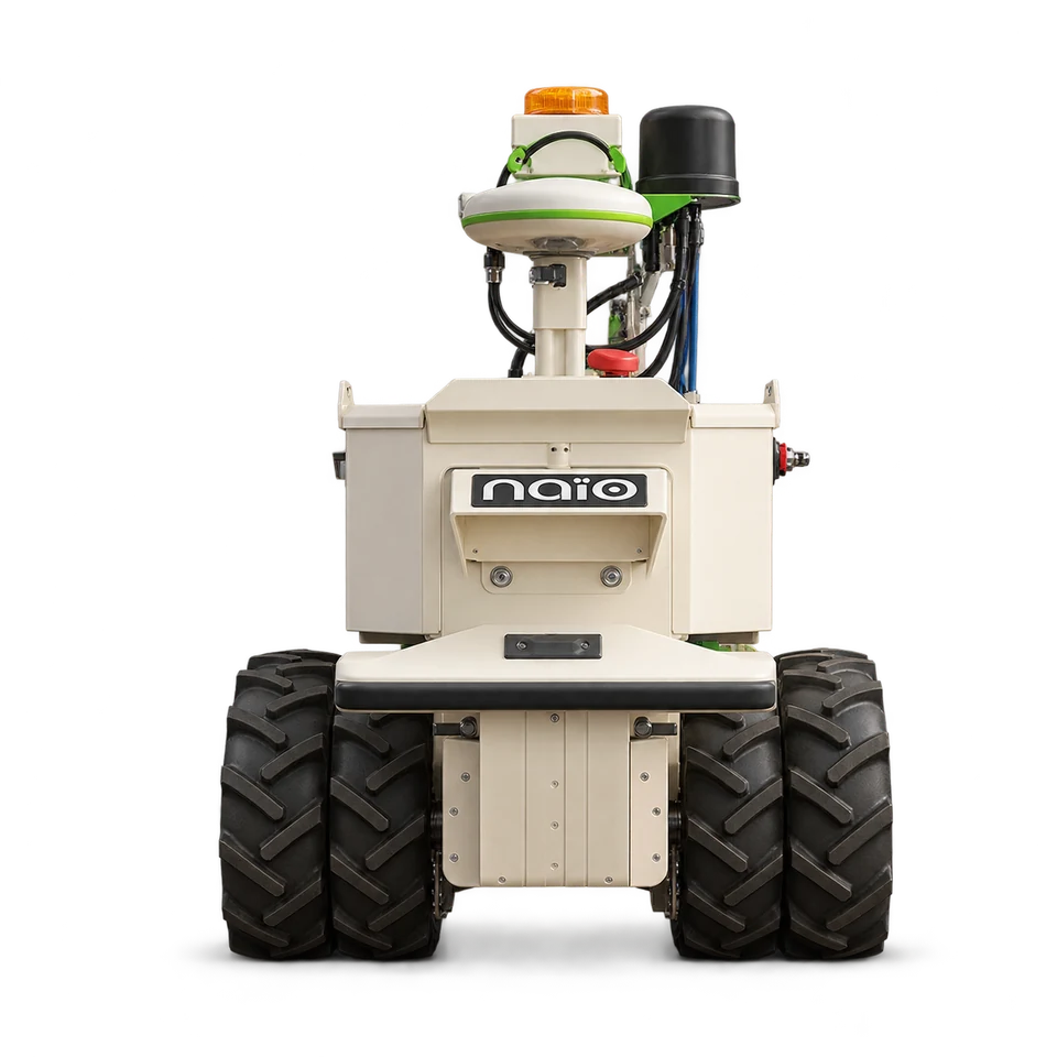 Studio portrait of Naïo Technologies OZ